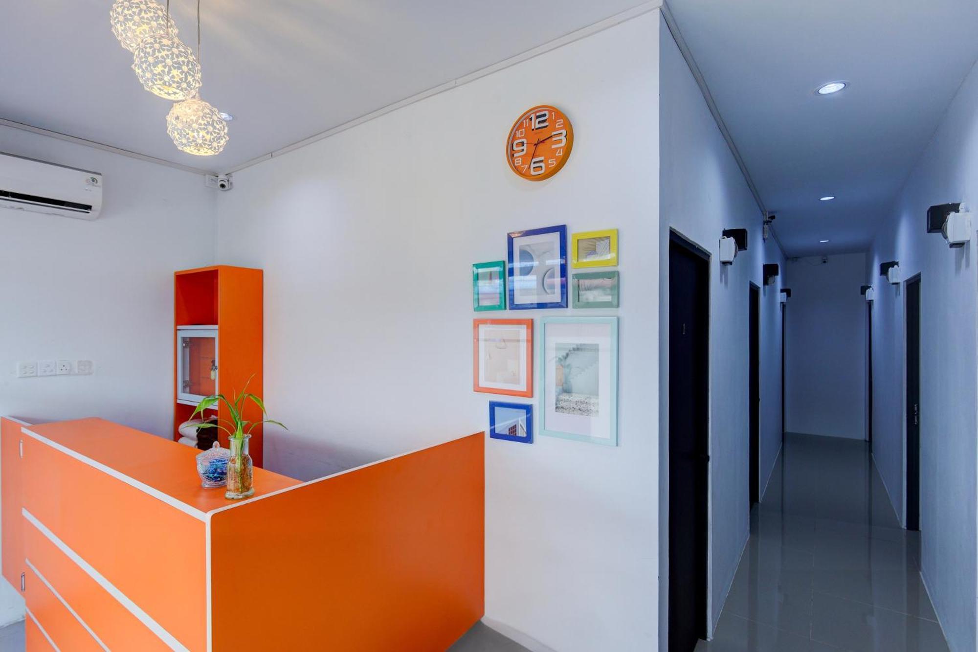 Super Oyo Capital O 93076 Batam Backpacker Guesthouse 2 Pembunuh Eksteriør billede