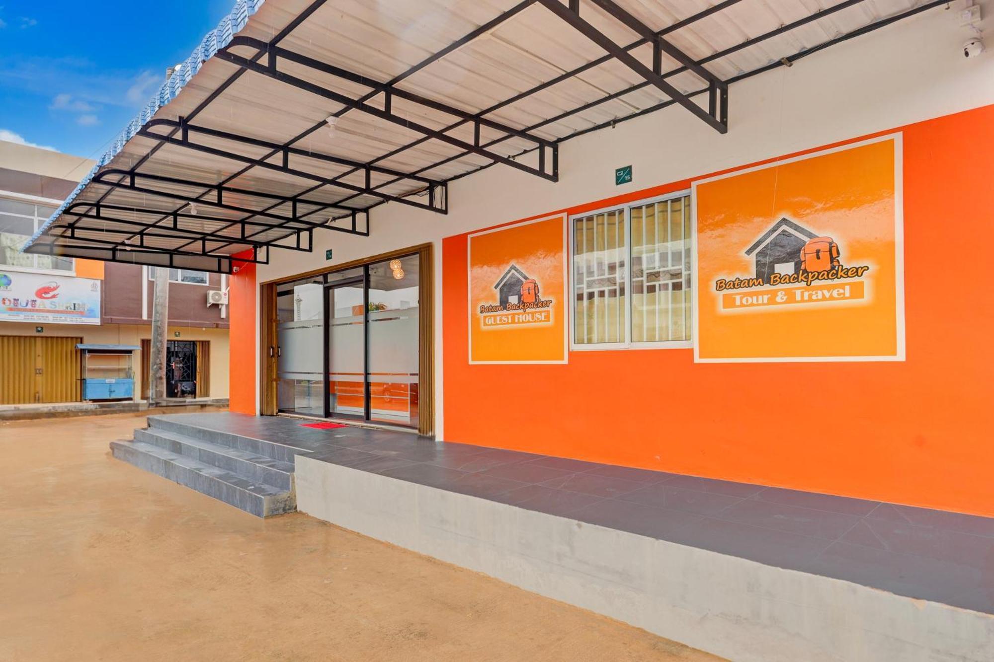 Super Oyo Capital O 93076 Batam Backpacker Guesthouse 2 Pembunuh Eksteriør billede